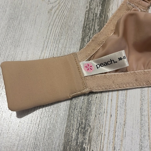 Peach Company Lovely Plunge Bra Size 38-11. 38D - Picture 7 of 9